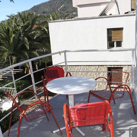 Apartments Popovic Petrovac ภายนอก รูปภาพ
