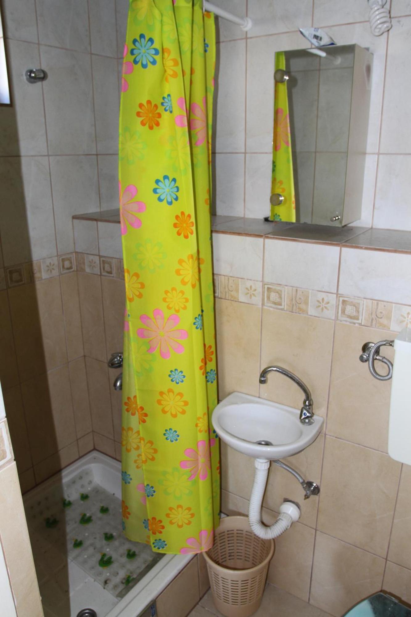 Apartments Popovic Petrovac ภายนอก รูปภาพ